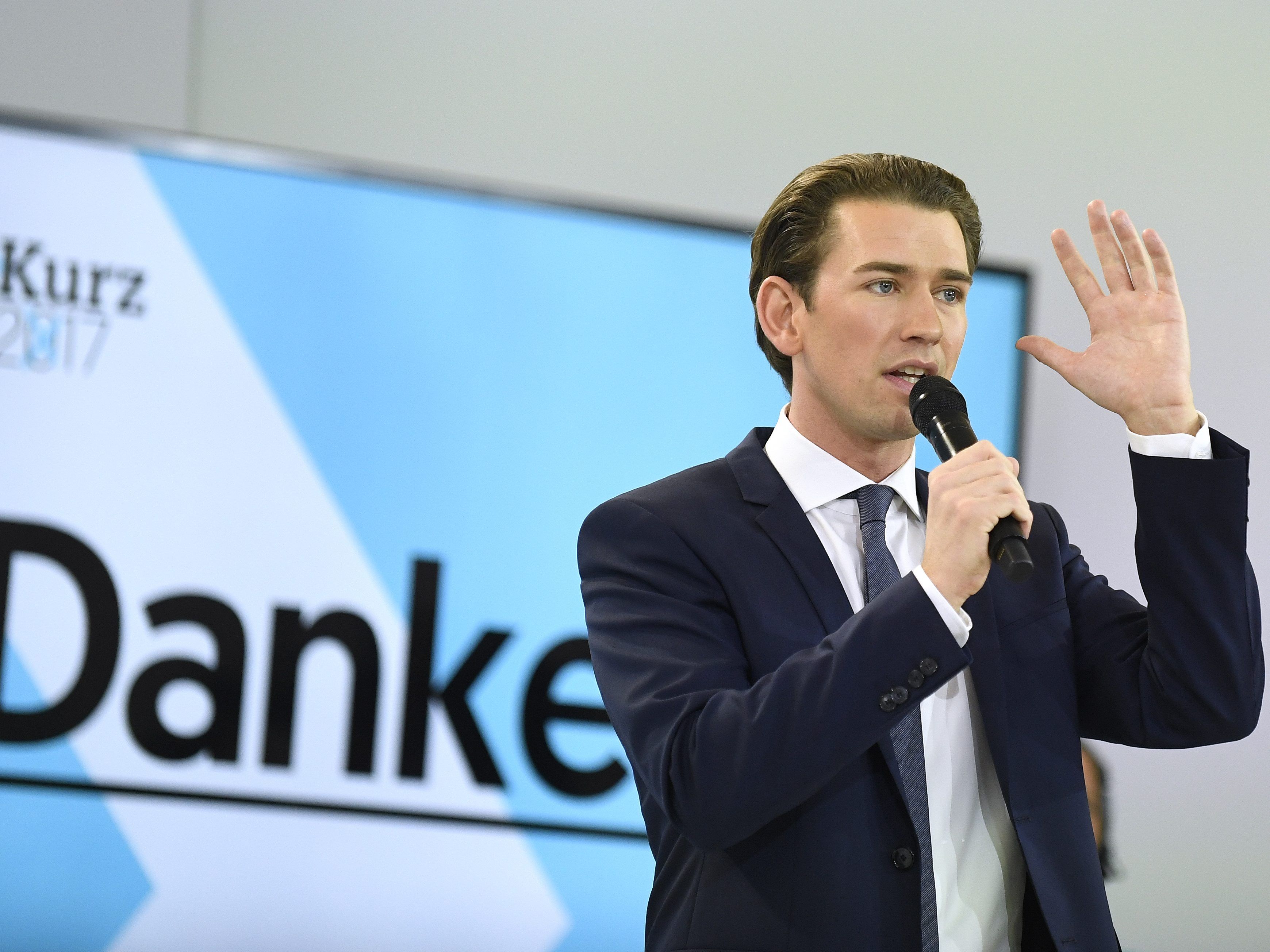 Sebastian Kurz möchte mit allen Parteien über eine mögliche Koalition sprechen.