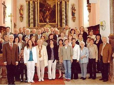 Der Kirchenchor Altenstadt und der Kirchenchor Thüringen begeisterten bei seinem Konzert im Dom. Der Kirchenchor Altenstadt und der Kirchenchor Thüringen begeisterten bei seinem Konzert im Dom.