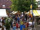 Reger Betrieb herrschte am Wochenende beim Göfner Dorfmarkt Reger Betrieb herrschte am Wochenende beim Göfner Dorfmarkt