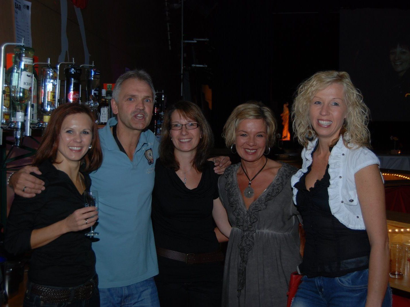 Beste Stimmung unter den Besuchern bei der Ü40 Party in Mäder