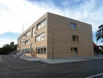 Vor genau einem Jahr wurde die Ausweichschule Fischbach offiziell eröffnet.