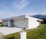 Respekt vor einer überaus stimmigen Verbindung von Bauherrschaft, Ort und Architektur.