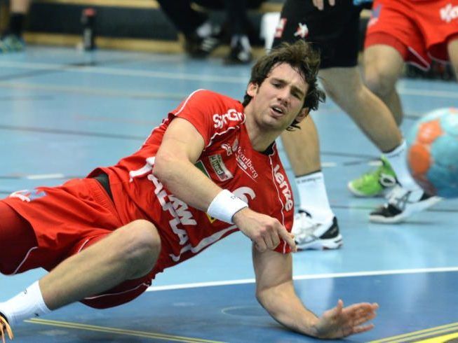 Dominik Schmid & Co. mussten gegen Leoben lange um den Sieg kämpfen Dominik Schmid & Co. mussten gegen Leoben lange um den Sieg kämpfen