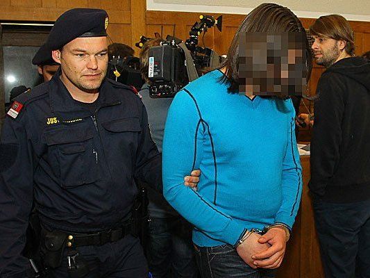 Milosav M., wegen Mord an dem dreijährigen Cain schuldig gesprochen, bei seiner Verhandlung im März 2012.