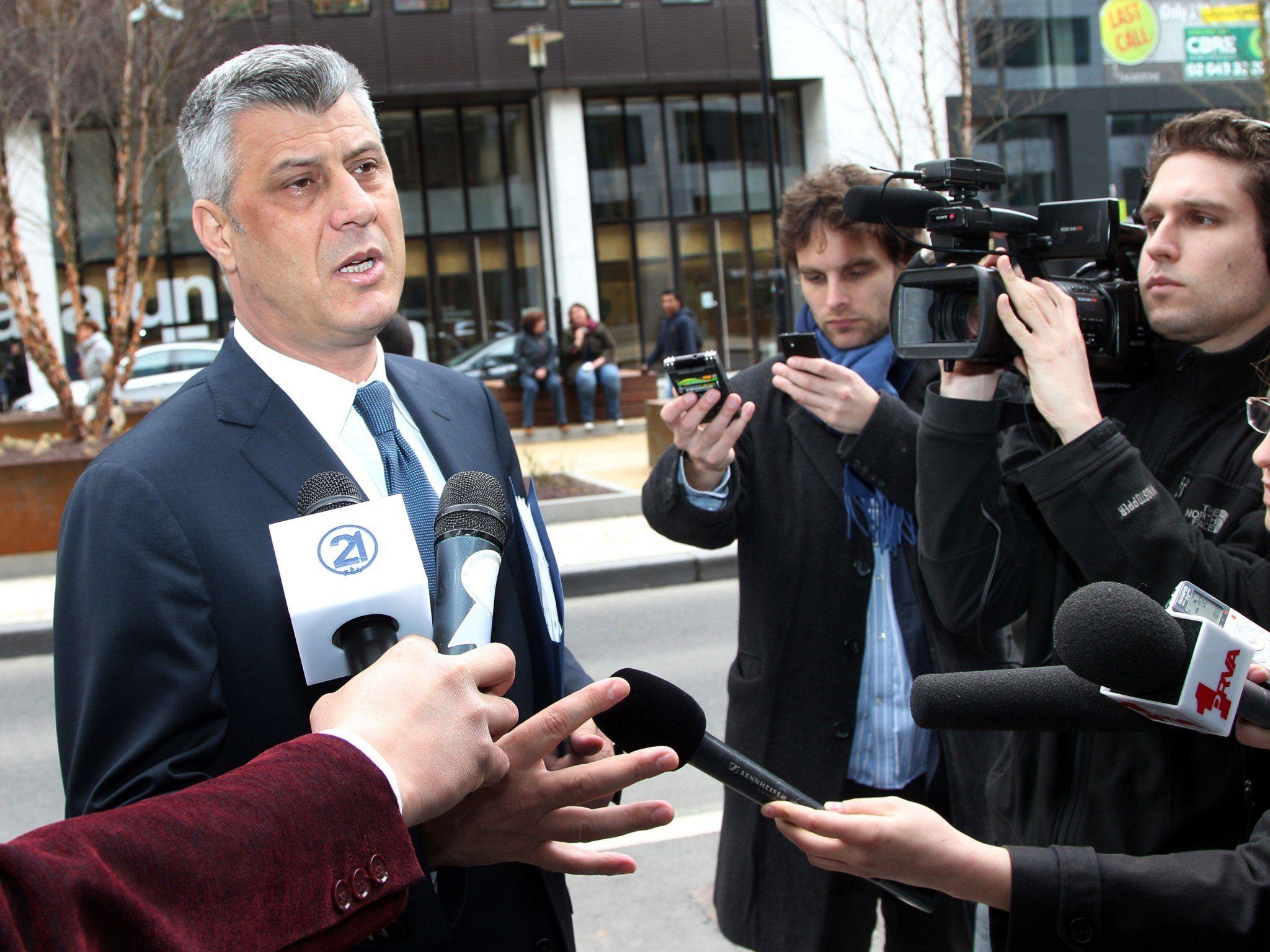 Kosovarischer Minister: "Es gibt weißen Rauch".