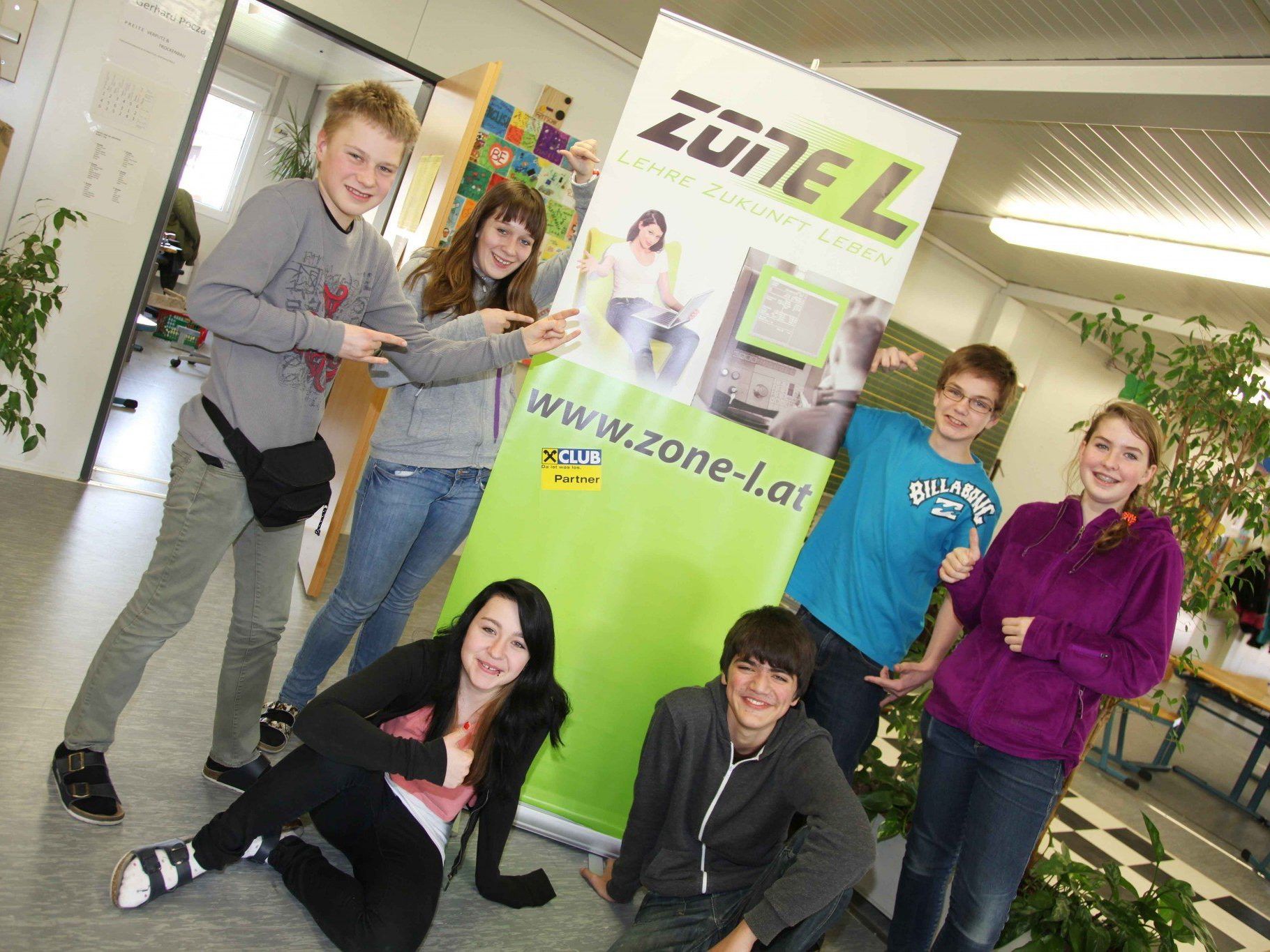 Die Lehrlingsinitiative „Zone L“ war kürzlich zu Gast in der UNESCO Mittelschule Bürs.