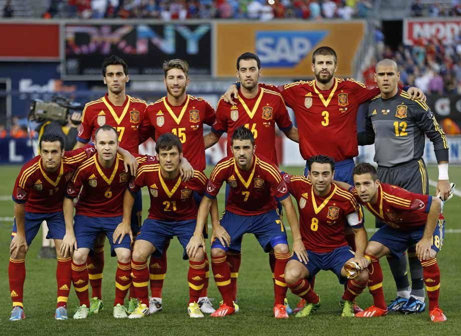 Alvaro Arbeloa, Sergio Ramos, Sergio Busquets, Gerard Pique, Victor Valdes, Pedro, Andres Iniesta, David Silva, David Villa, Xavi, Jordi Alba