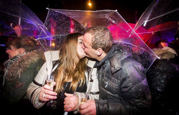 Was in Amsterdam einen ausgezeichneten Rutsch bedeutet... (EPA) Was in Amsterdam einen ausgezeichneten Rutsch bedeutet... (EPA)