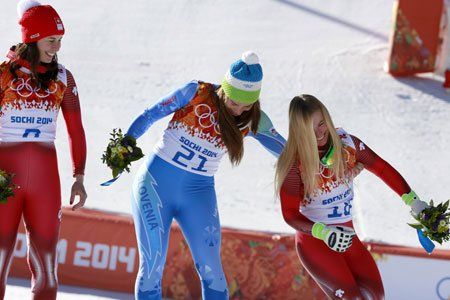 Der Zug zu Gold kam für Lara Gut wohl etwas überraschend. (Bild: AP) Der Zug zu Gold kam für Lara Gut wohl etwas überraschend. (Bild: AP)