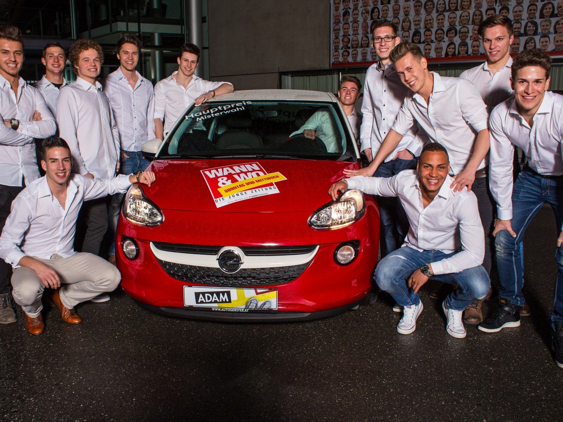 Die Jungs mit dem Opel Adam: Einer von ihnen wird am Misterwahlabend den Hauptpreis von Opel Gerster absahnen. Die Jungs mit dem Opel Adam: Einer von ihnen wird am Misterwahlabend den Hauptpreis von Opel Gerster absahnen.