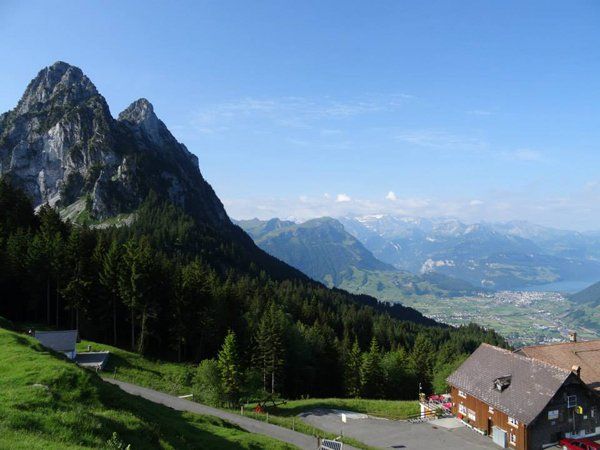 Bild3_HaggeneggBlickaufBrunneuVierwaldstätteree_web Bild3_HaggeneggBlickaufBrunneuVierwaldstätteree_web