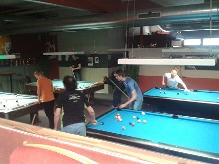 Reges Treiben herrscht im Trainingszentrum der Snookerbulls Salzburg. 