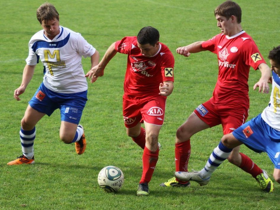 Egg 1b gewann 3:0, aber der Spieler Tobias Sutterlüty zog sich einen Knöchelbruch zu. Egg 1b gewann 3:0, aber der Spieler Tobias Sutterlüty zog sich einen Knöchelbruch zu.