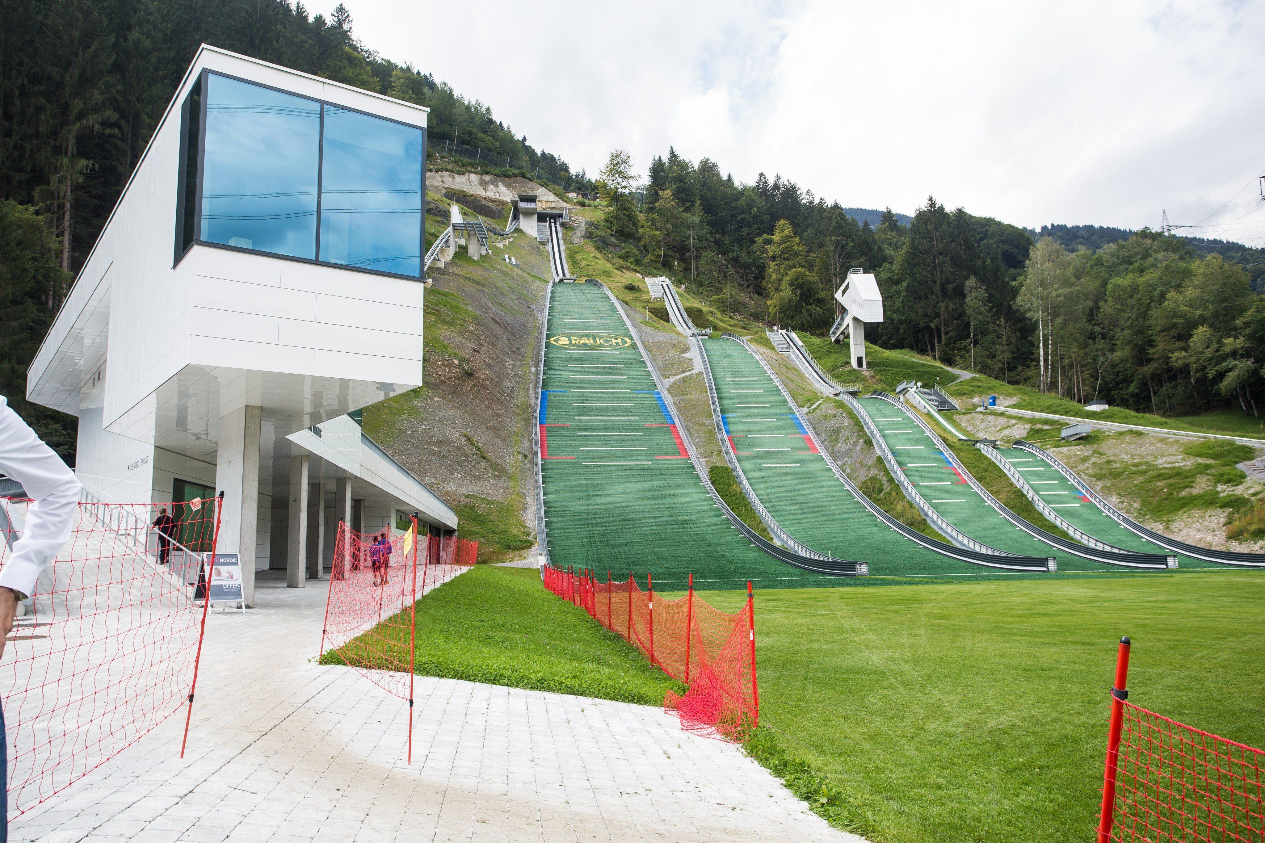 Die Aufbauarbeiten im Montafon laufen seit Monaten. Die Aufbauarbeiten im Montafon laufen seit Monaten.