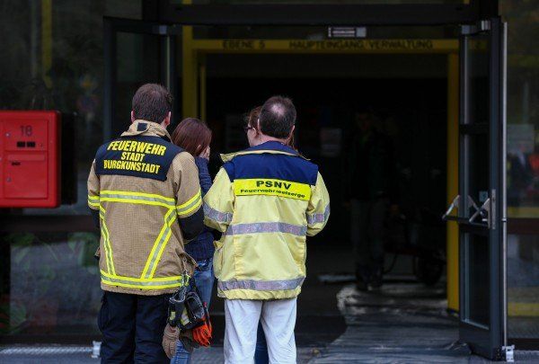Rettungskräfte im Einsatz Rettungskräfte im Einsatz