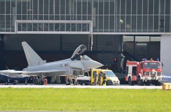 EUROFIGHTER MUSSTE IN INNSBRUCK NOTLANDEN