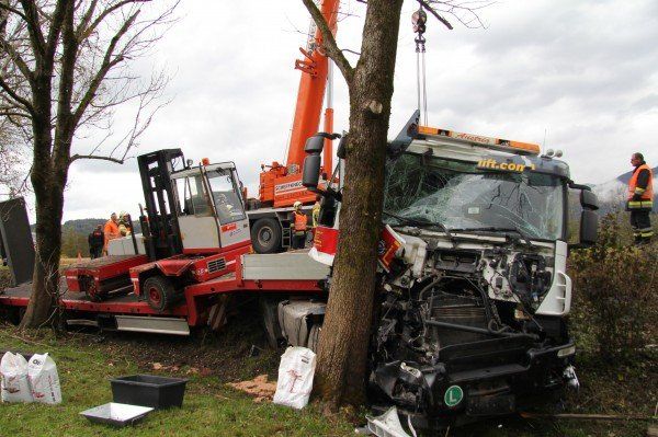 Der Fahrer blieb unverletzt. (VOL.AT/Rauch)