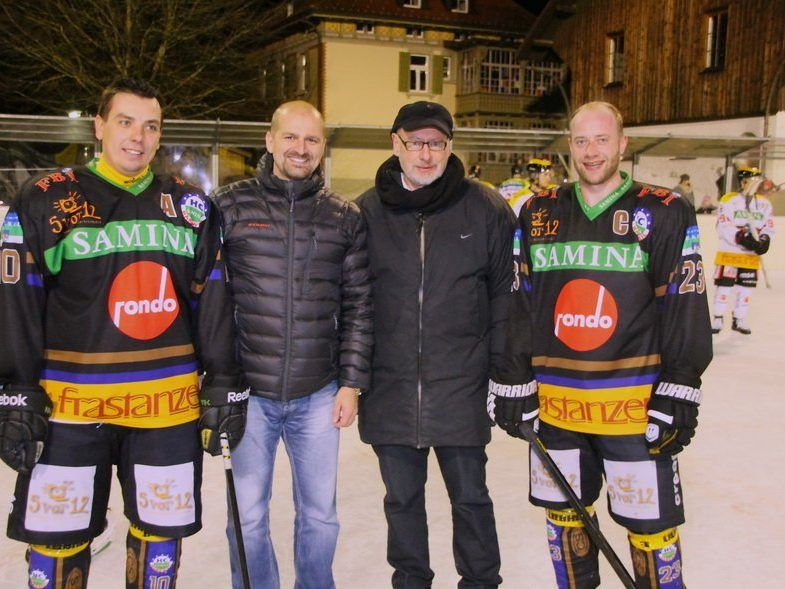 HC Samina Rankweil mit Macher Günther W. Amann verstärkt sich mit sechs Stars aus Tschechien. HC Samina Rankweil mit Macher Günther W. Amann verstärkt sich mit sechs Stars aus Tschechien.