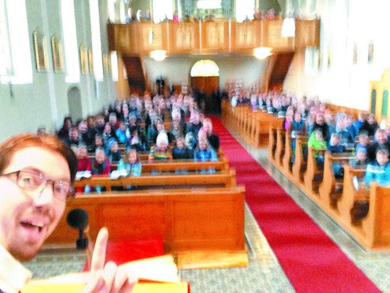 Zwar unscharf, aber außergewöhnlich: Selfie aus der Prediger-Perspektive. Zwar unscharf, aber außergewöhnlich: Selfie aus der Prediger-Perspektive.