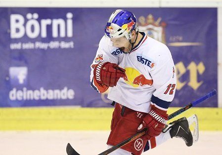 Auf Topscorer John Hughes ist derzeit Verlass. / Red Bull/GEPA