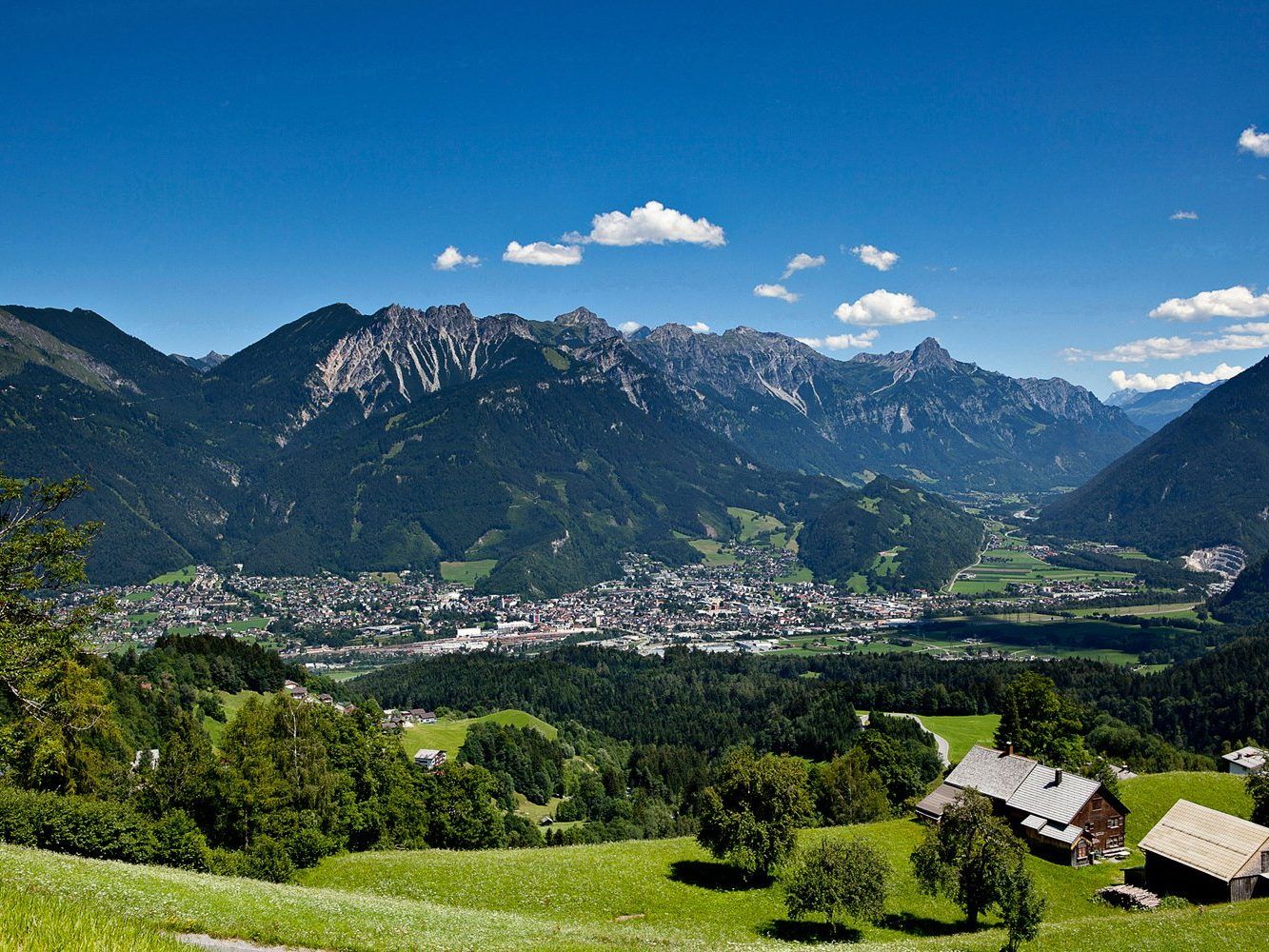 Gäste vergeben Bestnoten für Brandnertal, Klostertal, Bludenz und das Große Walsertal. Gäste vergeben Bestnoten für Brandnertal, Klostertal, Bludenz und das Große Walsertal.