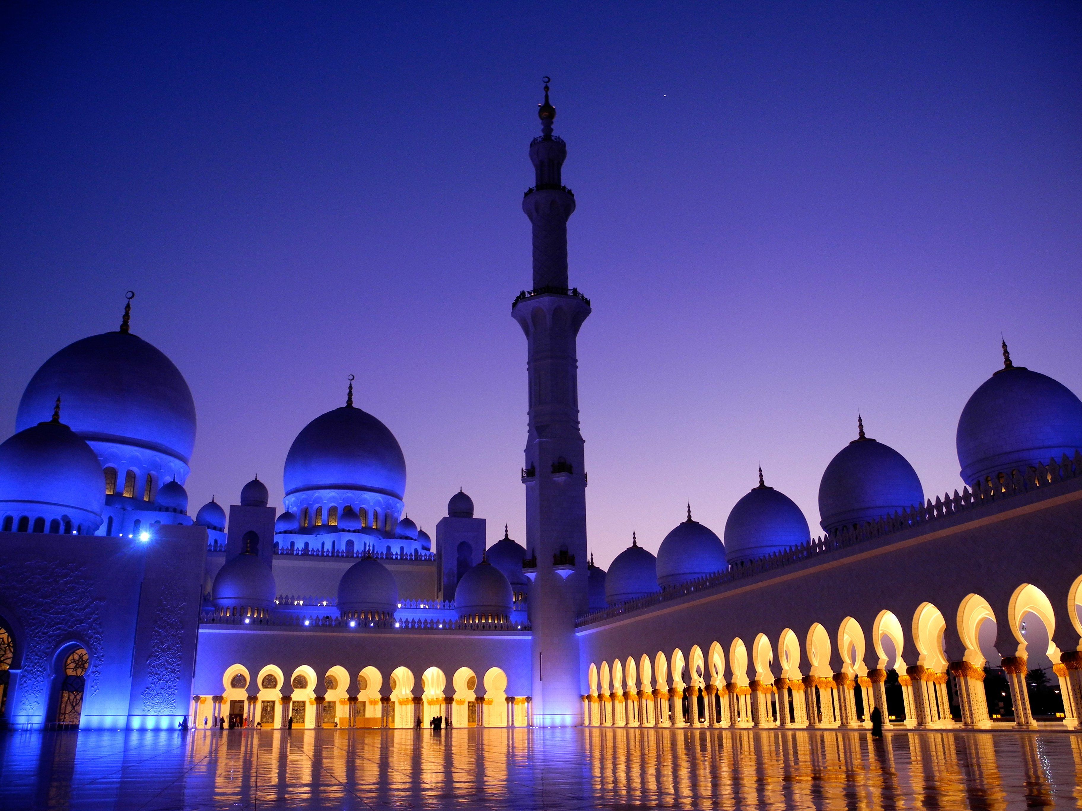 Die Sheik Zayed Grand Mosque in Dubai - Nussbaumer