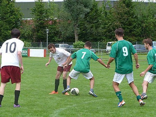 Bereits seit 2010 wird jedes Jahr beim Hofsteig Turnier gekickt