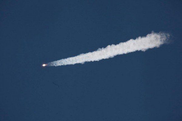 Feuriges Ende von Progress M-27M beim Wiedereintritt. (AP) Feuriges Ende von Progress M-27M beim Wiedereintritt. (AP)