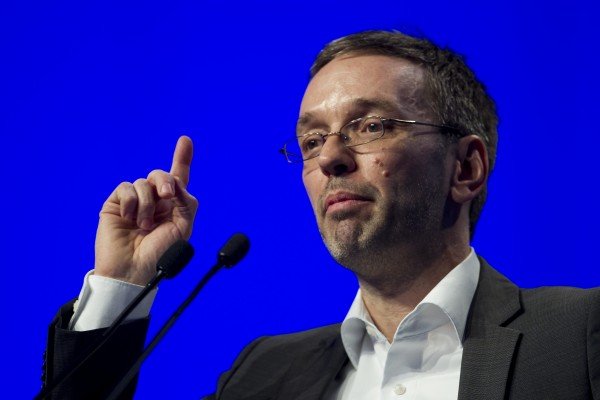 FPÖ-Generalsekretär bezeichnet Fischer als  FPÖ-Generalsekretär bezeichnet Fischer als