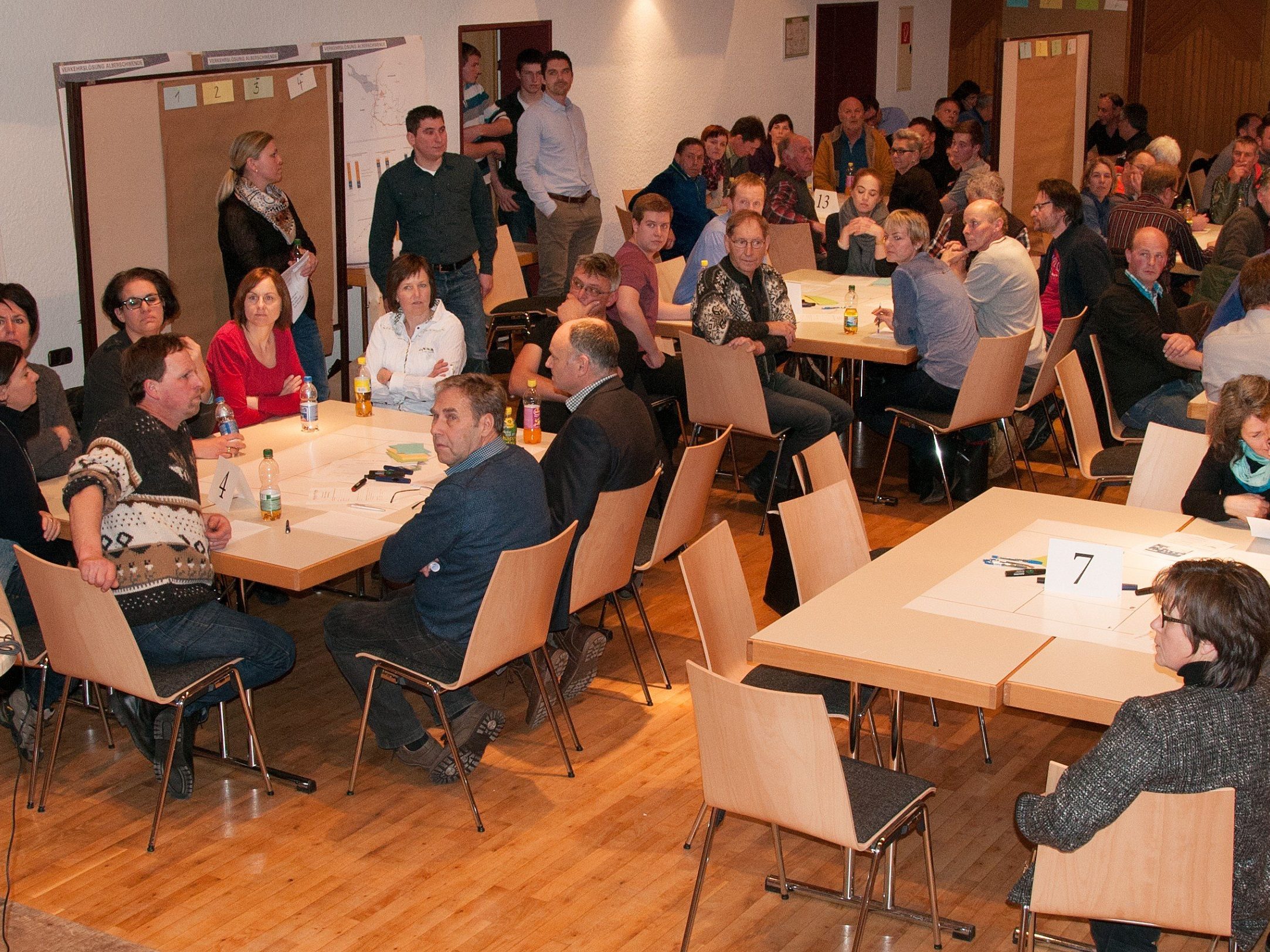 Im Rahmen des Workshops sammelten die BürgerInnen ihre Vorstellungen für eine Verkehrslösung Im Rahmen des Workshops sammelten die BürgerInnen ihre Vorstellungen für eine Verkehrslösung