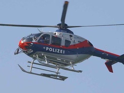 Skifahrer wiurde mittels Seil geborgen