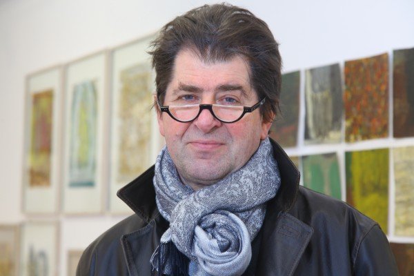 Der Göfner Künstler Harald Gfader entwarf für die Gemeinde die Straßenshcilder. Der Göfner Künstler Harald Gfader entwarf für die Gemeinde die Straßenshcilder.