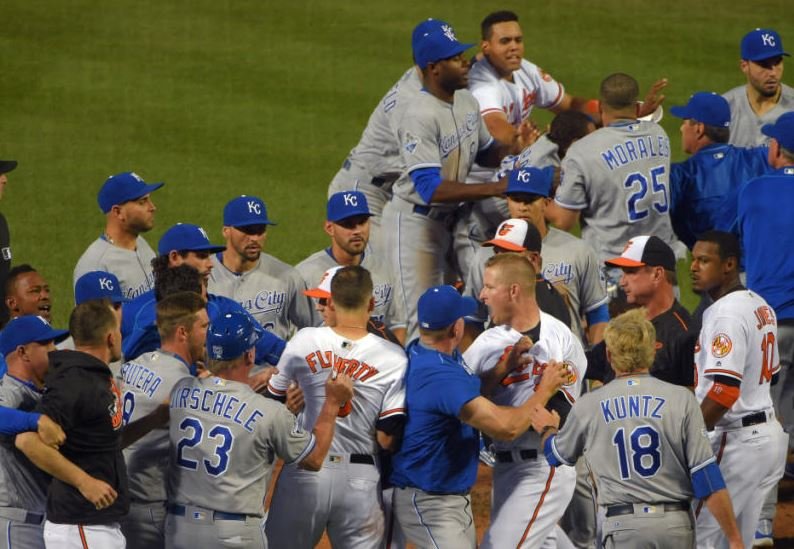mlb-orioles-chiefs-fight-brawl mlb-orioles-chiefs-fight-brawl