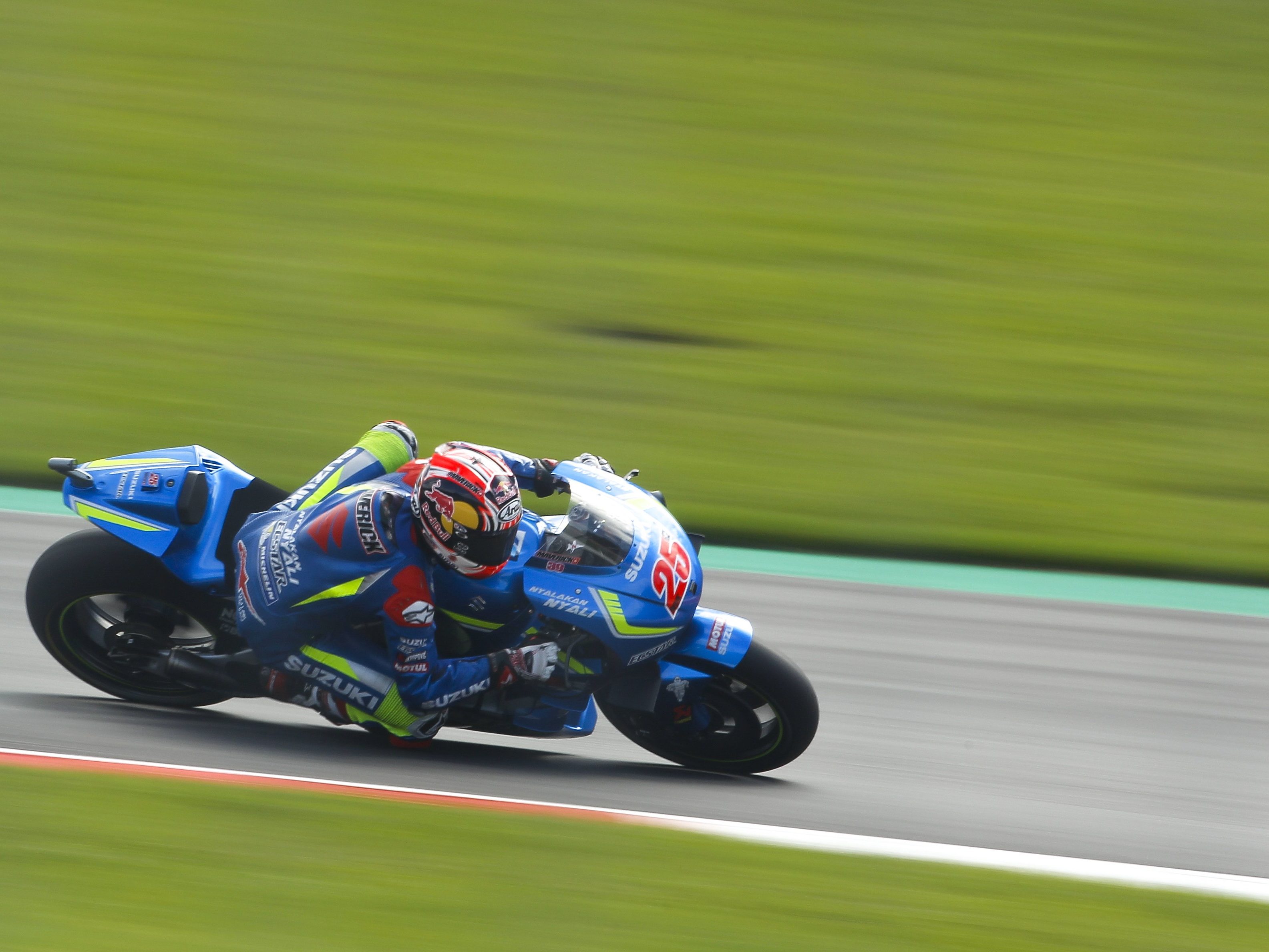 Mit Andrea Iannone hat ein Ducati-Fahrer auch das dritte freie Training der MotoGP in Spielberg dominiert. Mit Andrea Iannone hat ein Ducati-Fahrer auch das dritte freie Training der MotoGP in Spielberg dominiert.