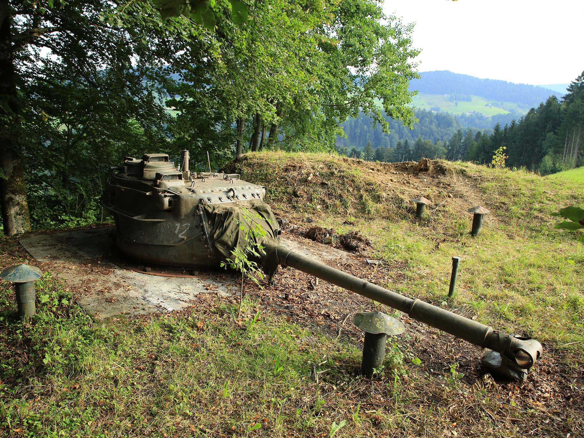 Über 30 Jahre lang wachten die Panzertürme über die Lingenauer Brücke in Vorarlberg.