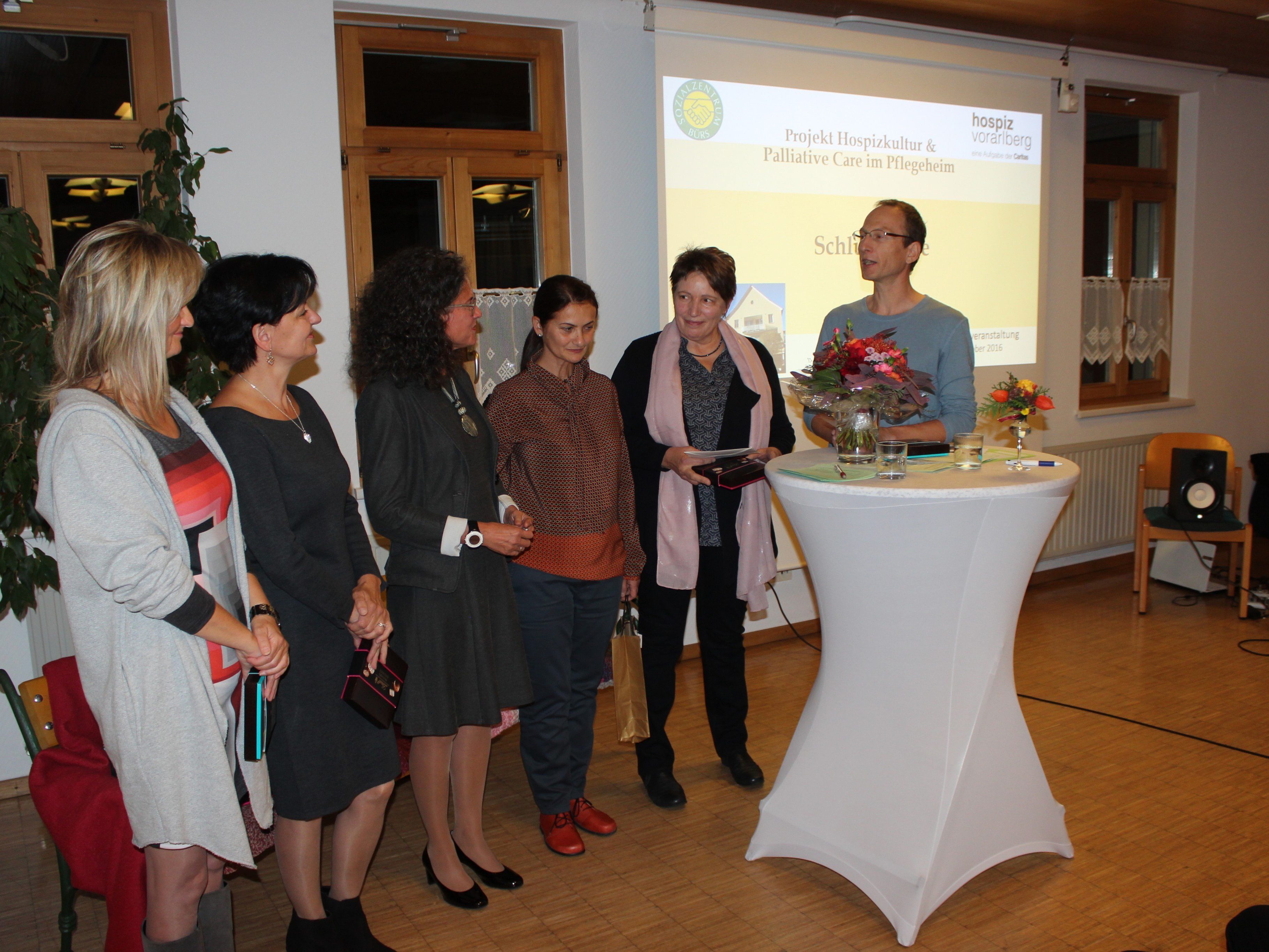 Das Palliativ Team mit Heimleitung Wolfgang Purtscher