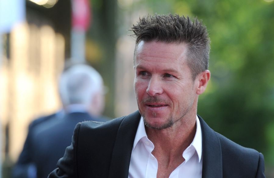 felix-baumgartner felix-baumgartner