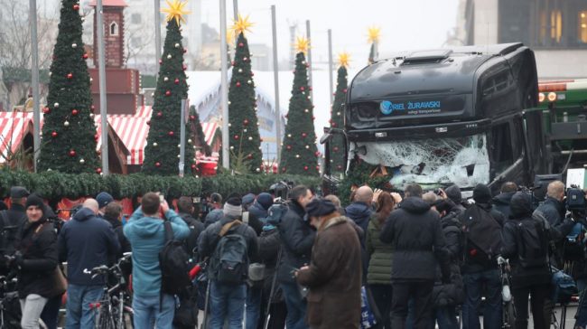 lkw-weihnachtsmarkt-berlin lkw-weihnachtsmarkt-berlin