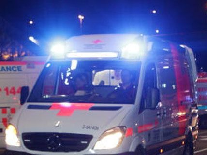Ein folgenschwerer Unfall ereignete sich auf der Laaer-Berg-Straße Ein folgenschwerer Unfall ereignete sich auf der Laaer-Berg-Straße