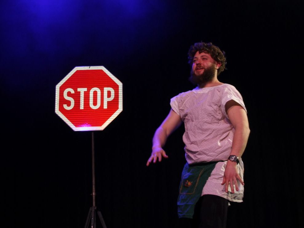 STOP!!   fuaßballerball!!!