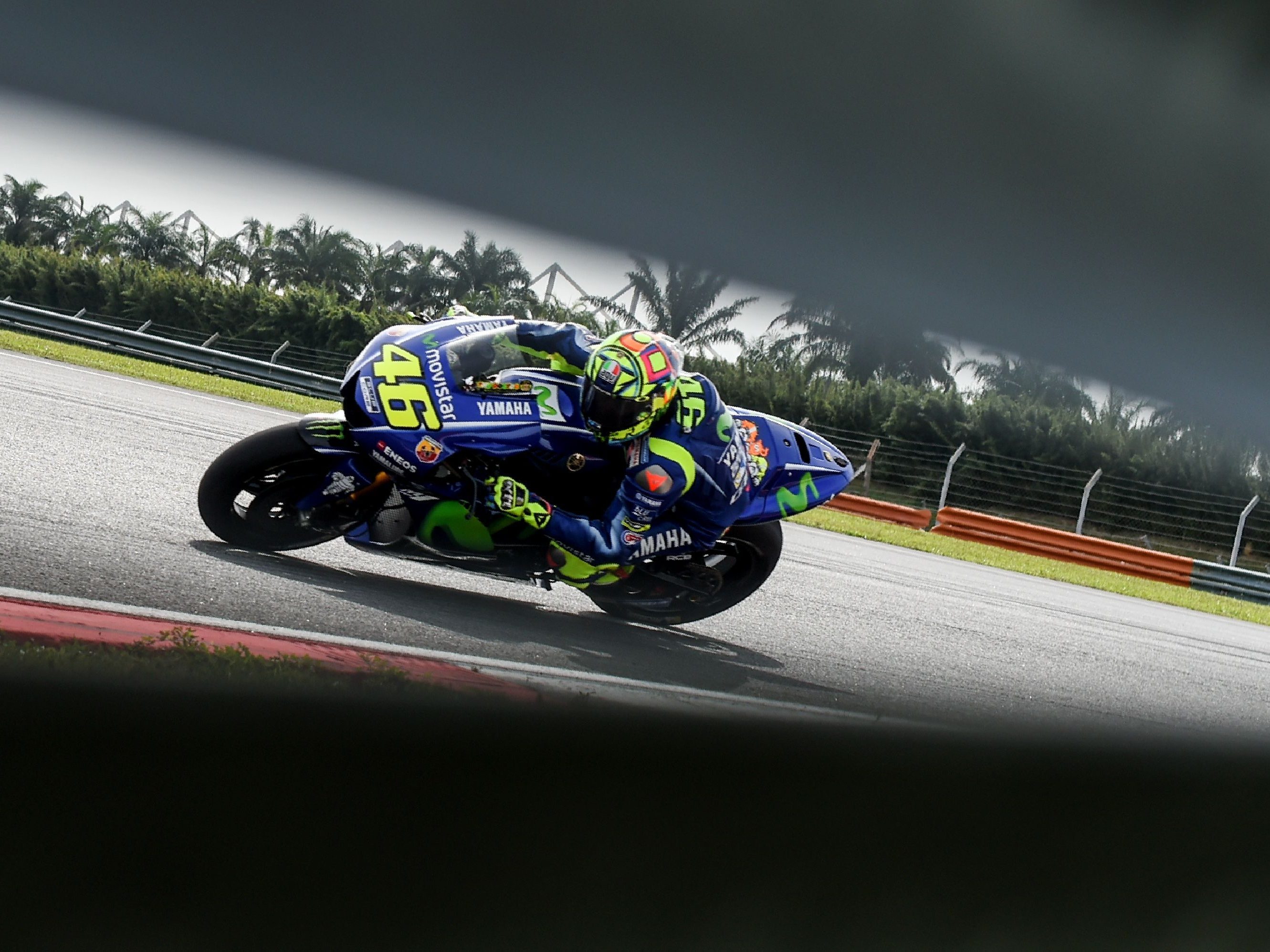 Valentino Rossi will seinen zehnten WM-Titel. Valentino Rossi will seinen zehnten WM-Titel.