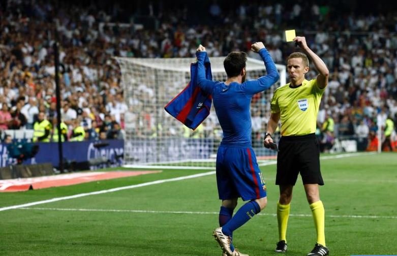 messi-gelbe-karte messi-gelbe-karte