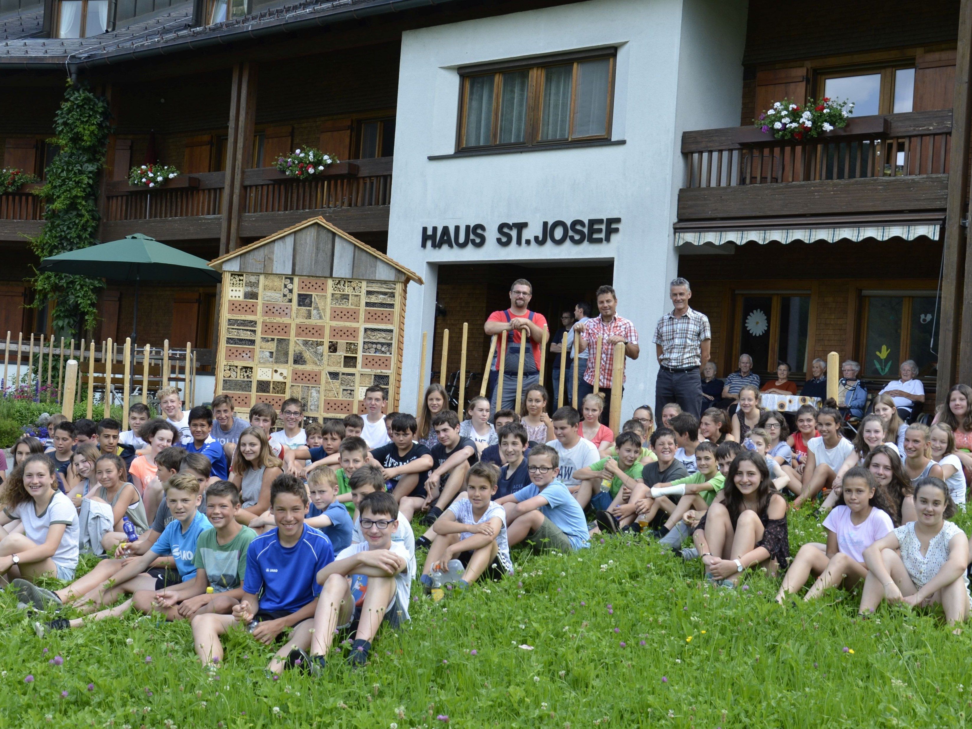 Insektenhotel für Haus St. Josef in Au Insektenhotel für Haus St. Josef in Au