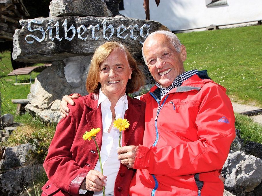 Mit dankbarem Herzen genießen Adolf und Roswitha Zudrell ihr Lebensglück am Silberberg Mit dankbarem Herzen genießen Adolf und Roswitha Zudrell ihr Lebensglück am Silberberg
