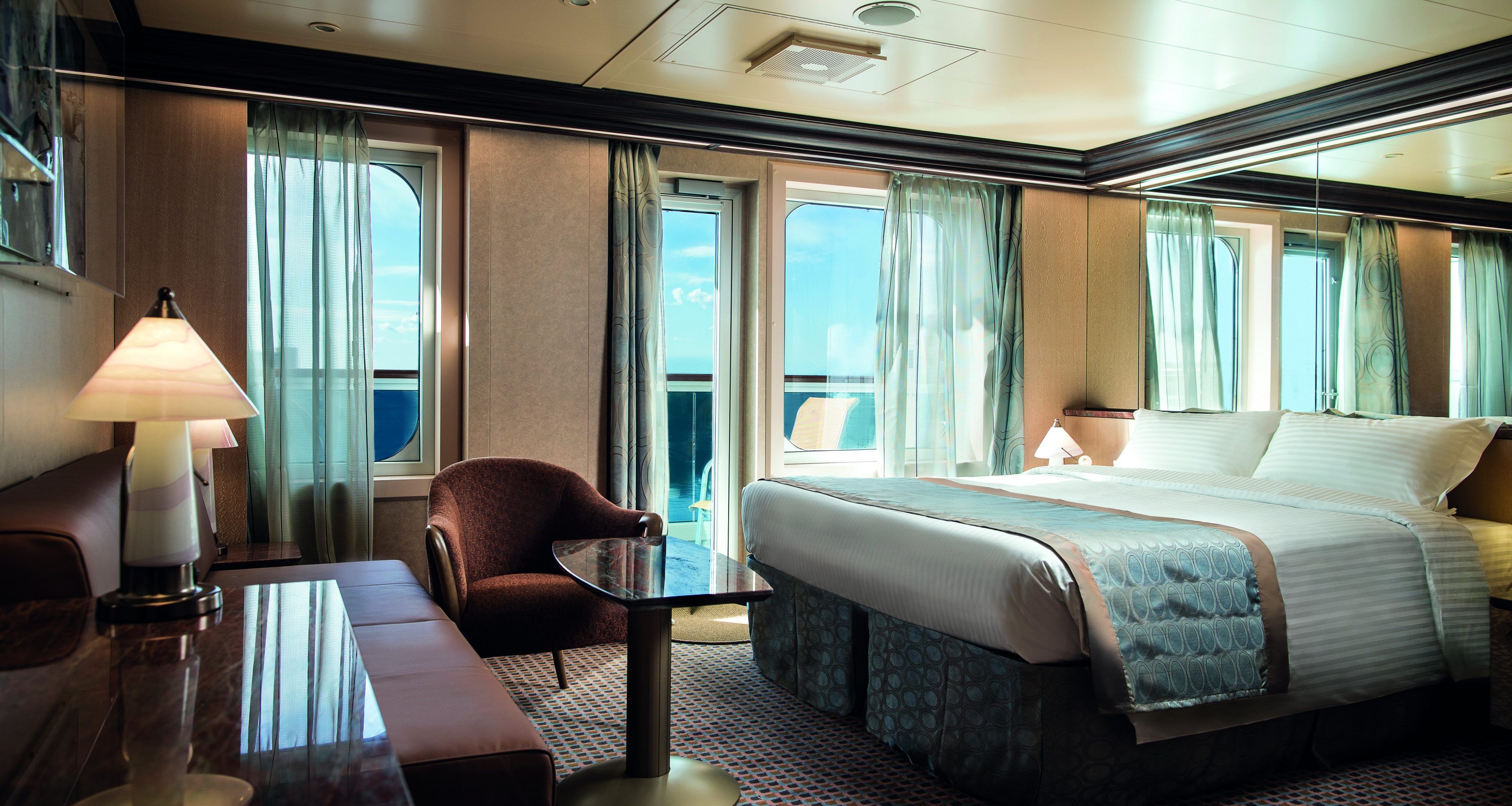 00017901_costa-diadema_suite_ccosta 00017901_costa-diadema_suite_ccosta