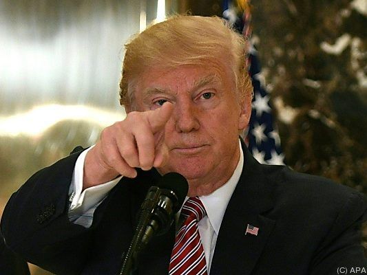 Der US-Präsident verteidigte seinen Chefstrategen Steve Bannon