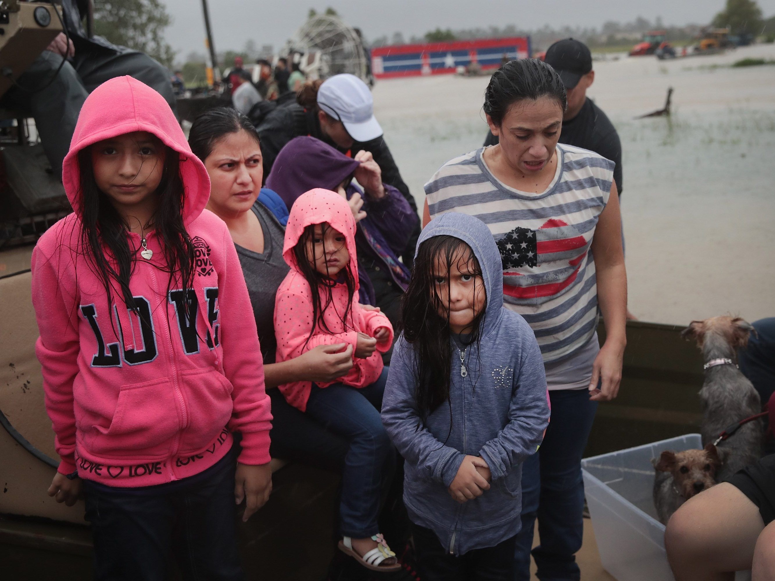 Nach einem Dammbruch ordneten die Behörden die Evakuierung in bestimmten Teilen Texas an.