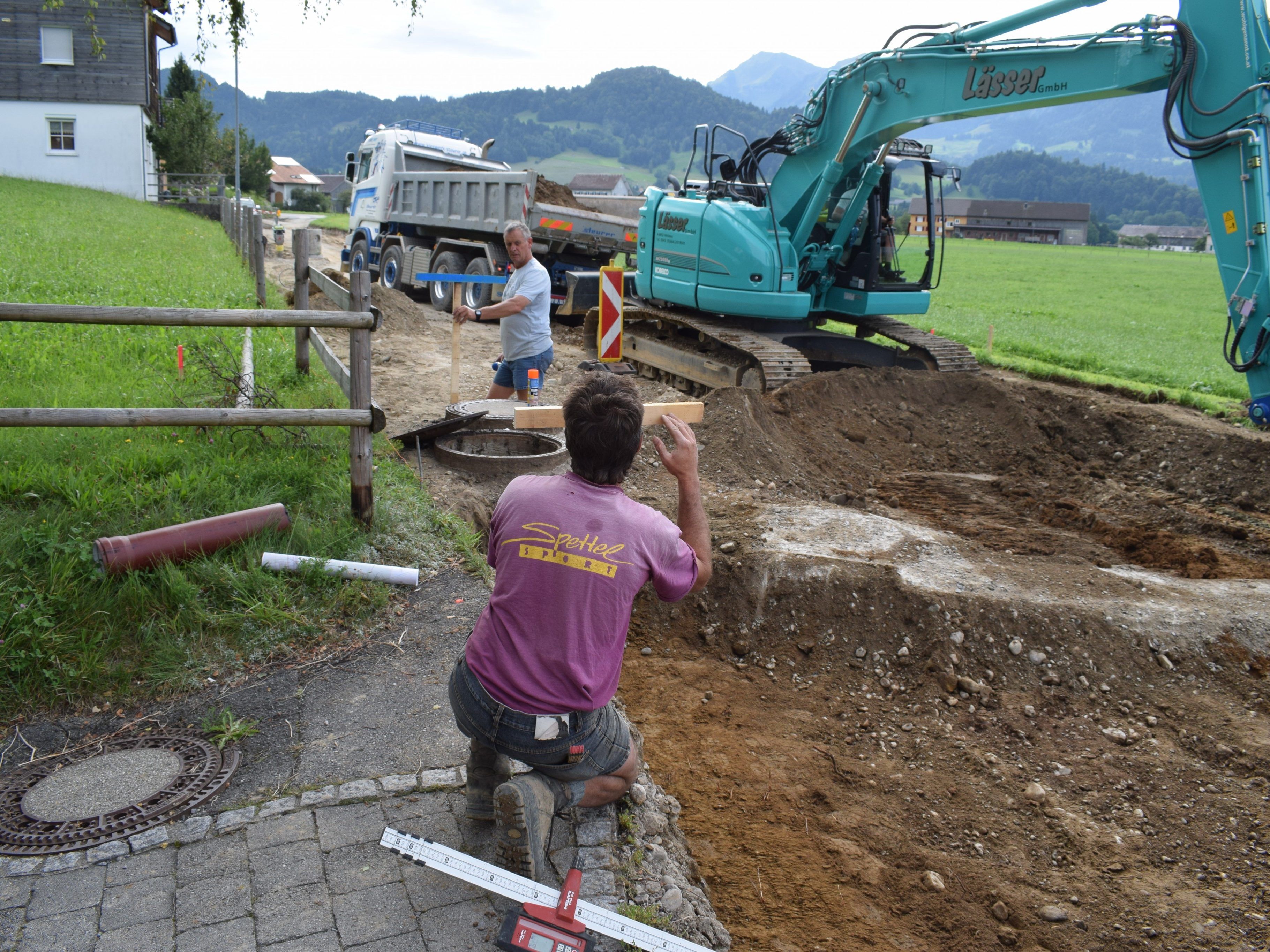 An der Sanierung und Neugestaltung der Dörnlestraße wird derzeit intensiv gearbeitet.