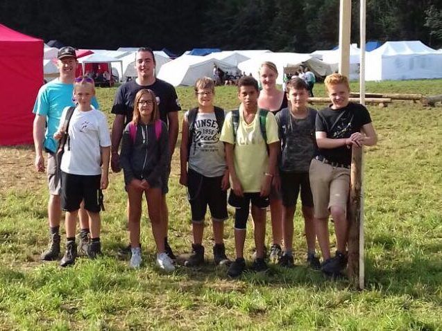 Gruppenfoto vom Feuerwehrjugendzeltlager