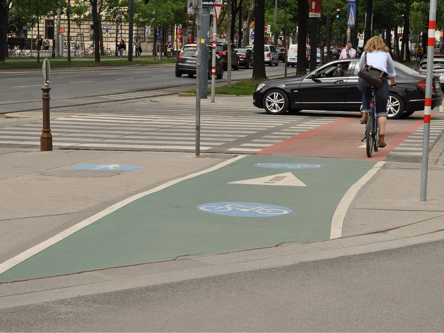 Der aggressive Radfahrer wurde festgenommen.